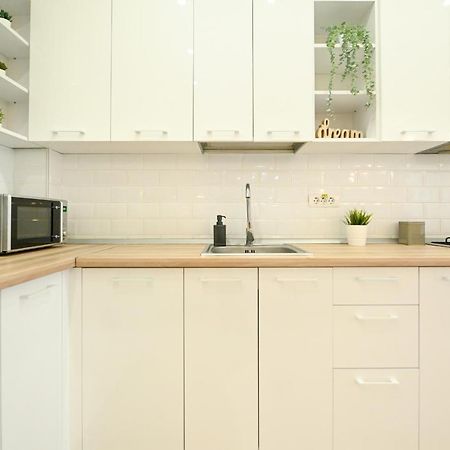 Splendid 2Br Apartment With Breathtaking Views Of Casa Poporului Bucureşti Ngoại thất bức ảnh
