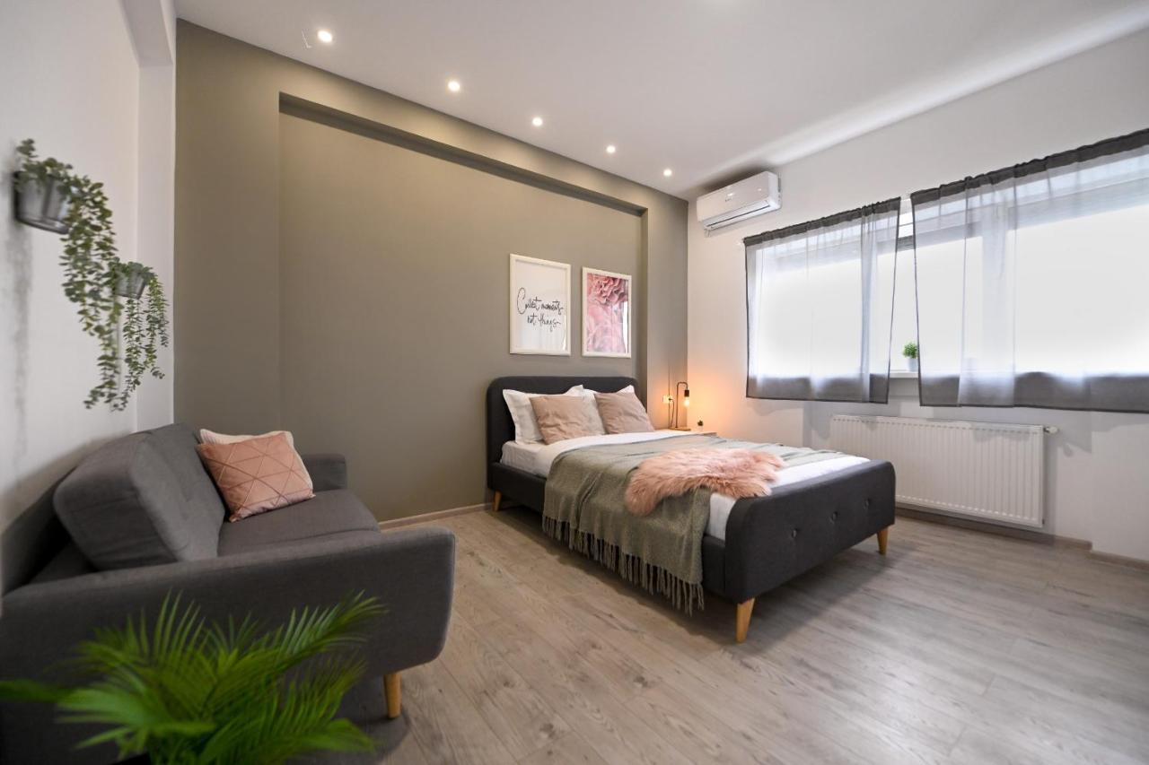 Splendid 2Br Apartment With Breathtaking Views Of Casa Poporului Bucureşti Ngoại thất bức ảnh