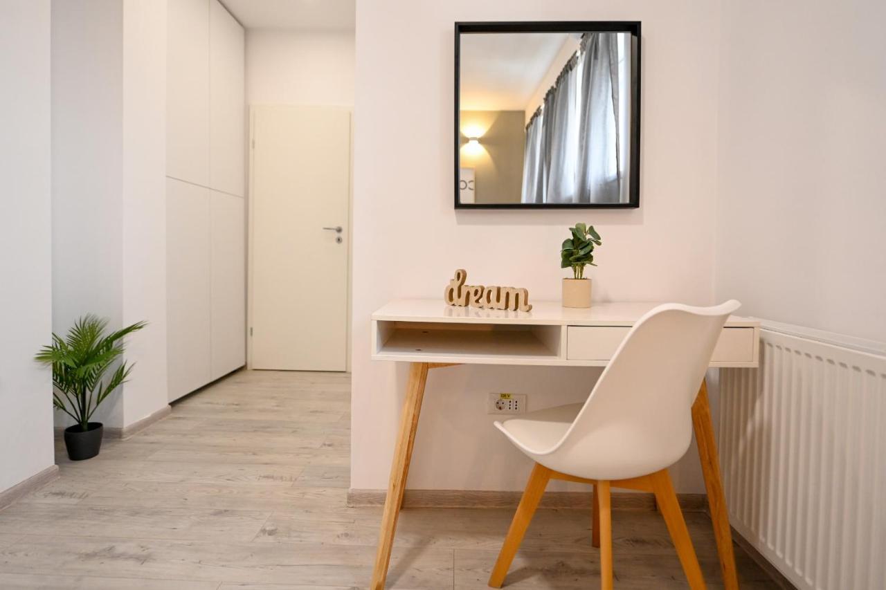 Splendid 2Br Apartment With Breathtaking Views Of Casa Poporului Bucureşti Ngoại thất bức ảnh