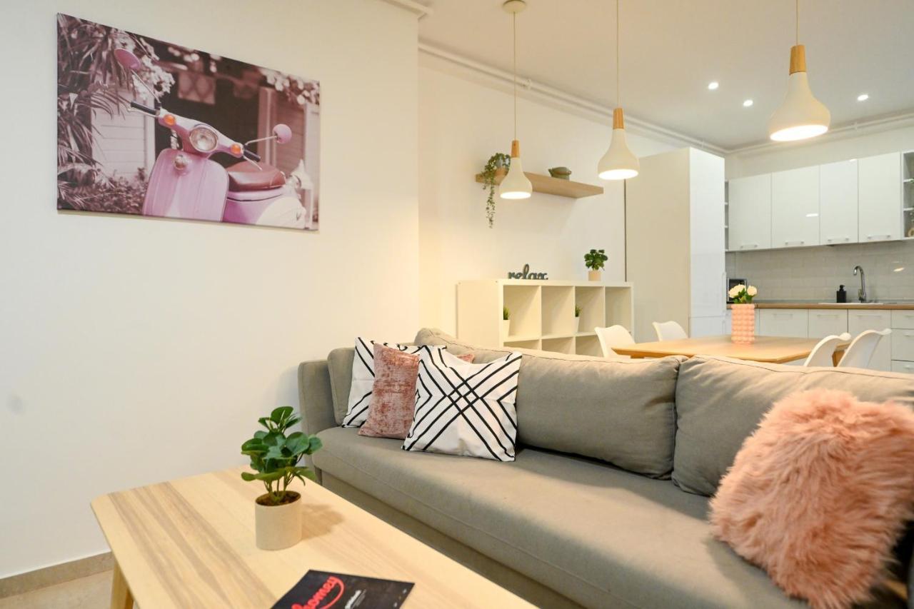 Splendid 2Br Apartment With Breathtaking Views Of Casa Poporului Bucureşti Ngoại thất bức ảnh